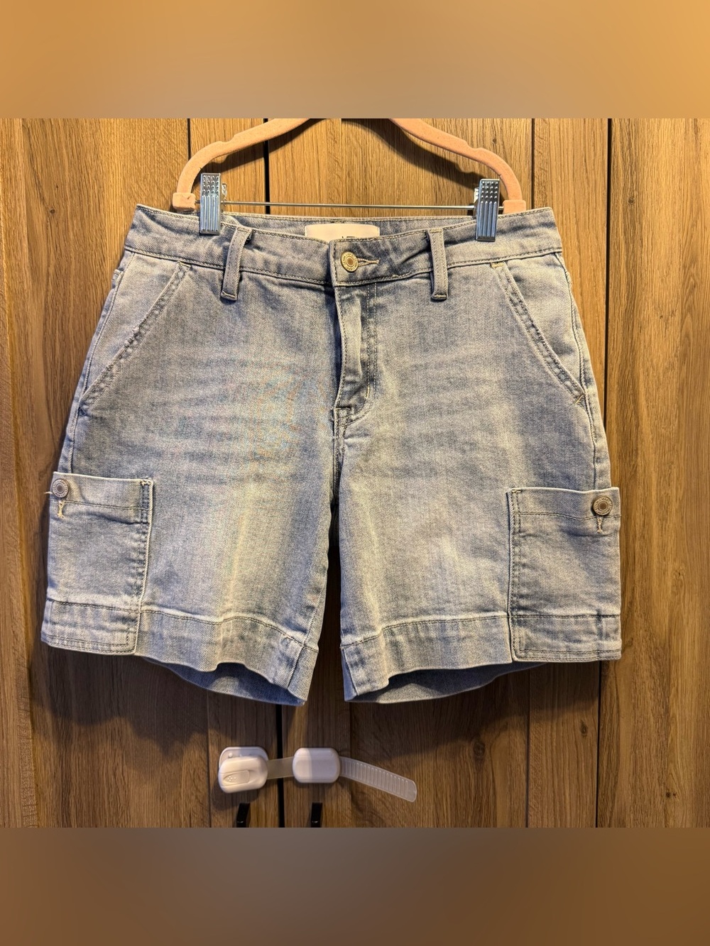 Vervet Radiant Flow Mid Rise Wide Bermuda Shorts With Side Pockets Size Small